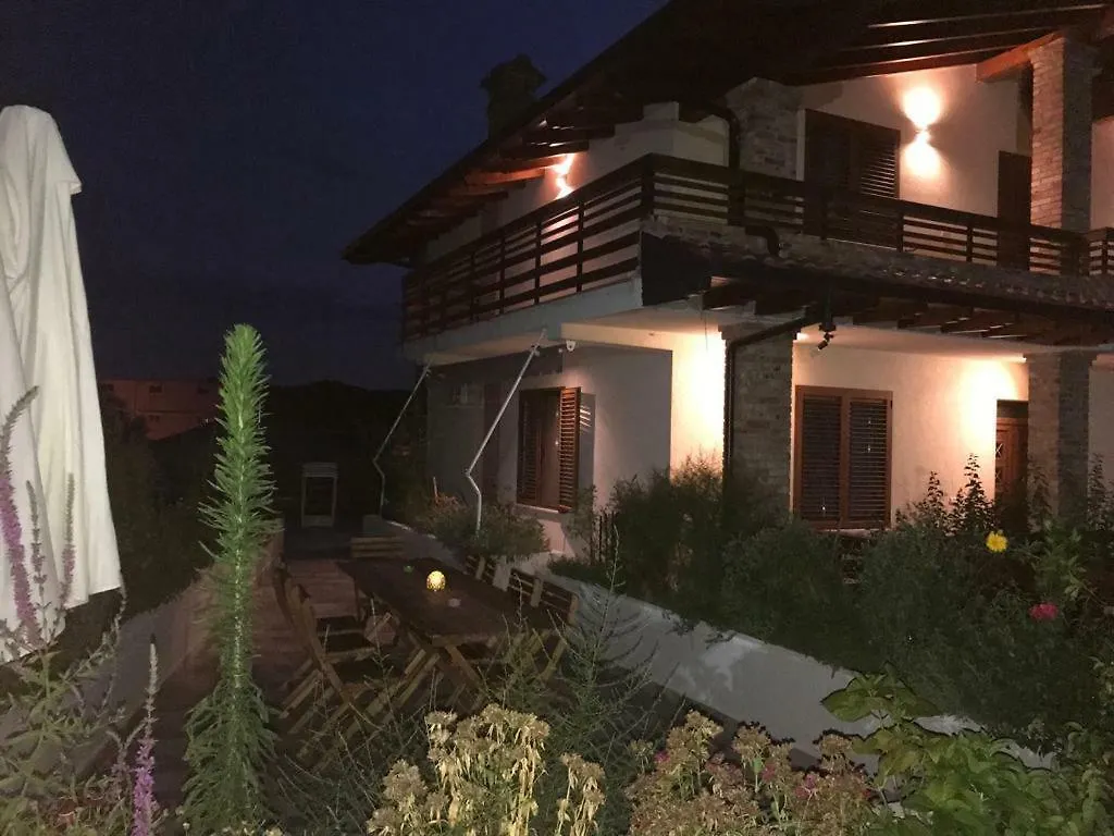 Sara'S Villa Szkodra