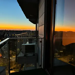 https://two-rooms-apartment-triton-park.warsawhotelspoland.com